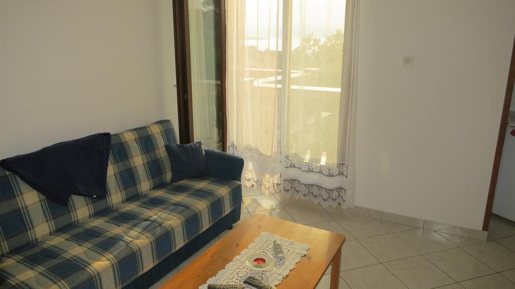 Apartment Josipa Малинська Екстер'єр фото