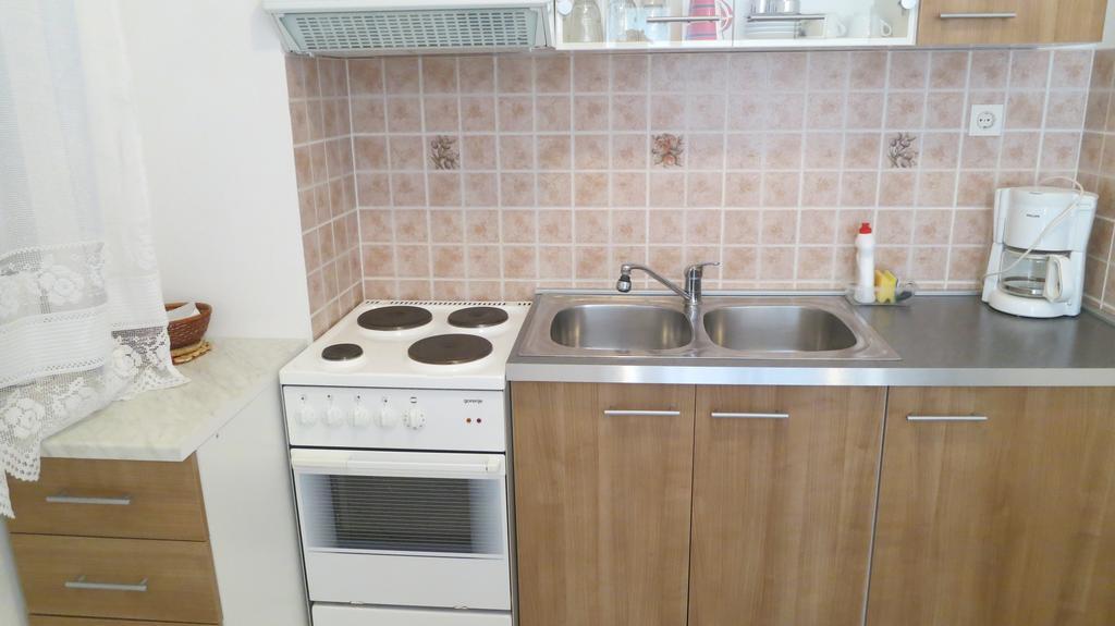Apartment Josipa Малинська Екстер'єр фото